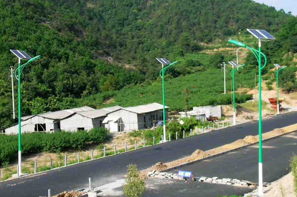 新農(nóng)村太陽能路燈
